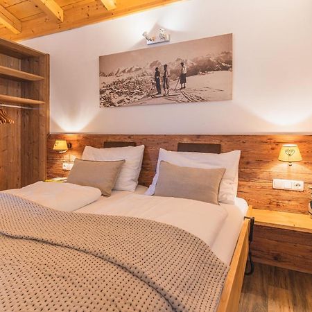 Dorfchalets & Apartments - Authentic Experience In Centre Of Kaprun Including Tauernspa And Summercard Esterno foto