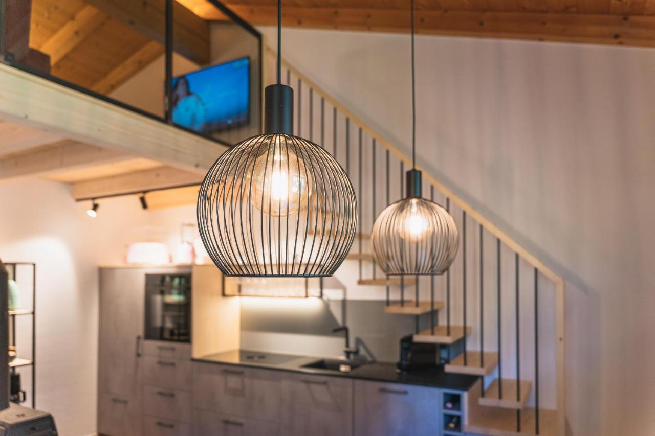 Dorfchalets & Apartments - Authentic Experience In Centre Of Kaprun Including Tauernspa And Summercard Esterno foto