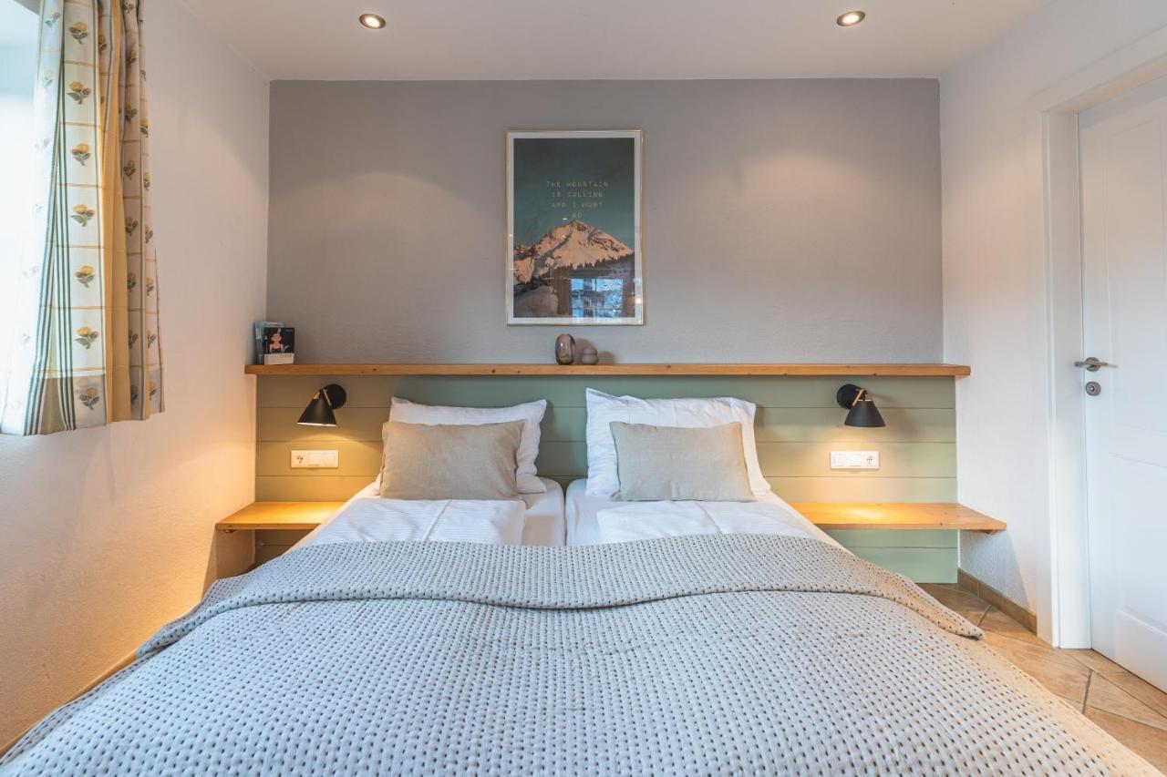 Dorfchalets & Apartments - Authentic Experience In Centre Of Kaprun Including Tauernspa And Summercard Esterno foto