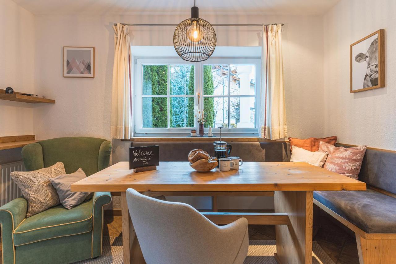 Dorfchalets & Apartments - Authentic Experience In Centre Of Kaprun Including Tauernspa And Summercard Esterno foto