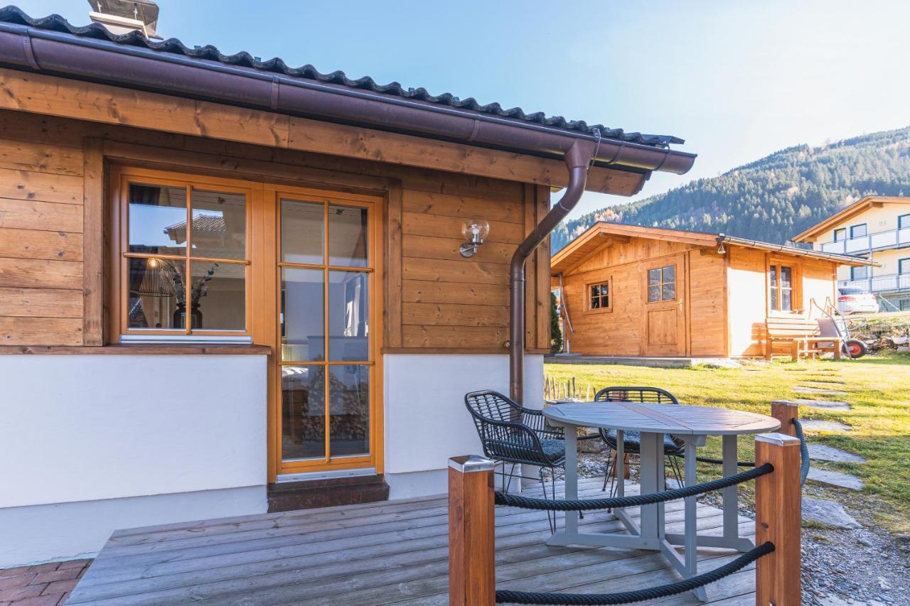 Dorfchalets & Apartments - Authentic Experience In Centre Of Kaprun Including Tauernspa And Summercard Esterno foto