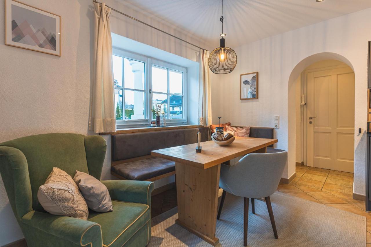 Dorfchalets & Apartments - Authentic Experience In Centre Of Kaprun Including Tauernspa And Summercard Esterno foto