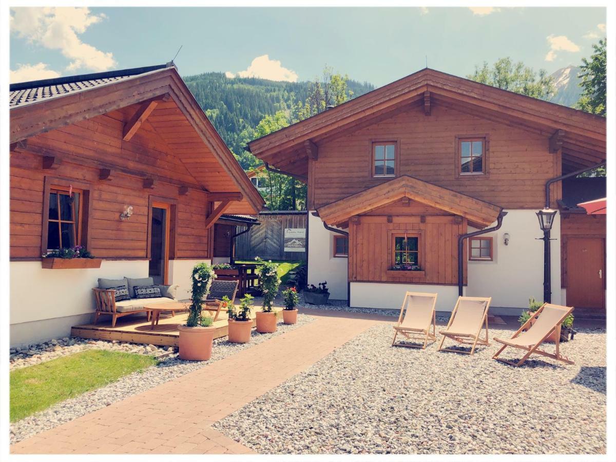 Dorfchalets & Apartments - Authentic Experience In Centre Of Kaprun Including Tauernspa And Summercard Esterno foto